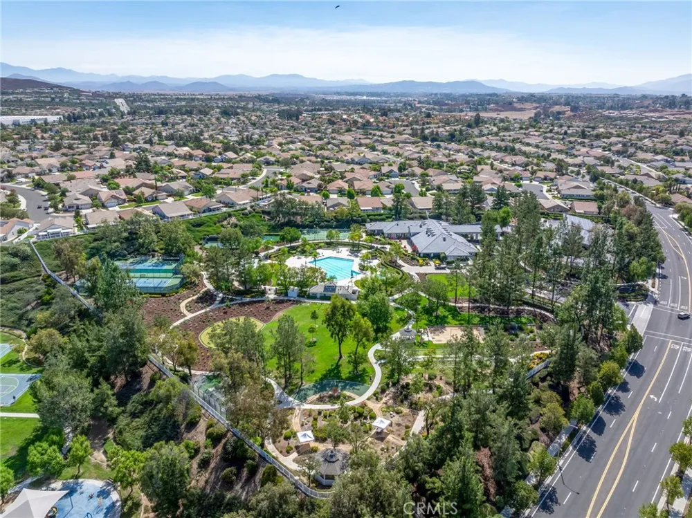 30102 Iron Horse Murrieta, CA 92563