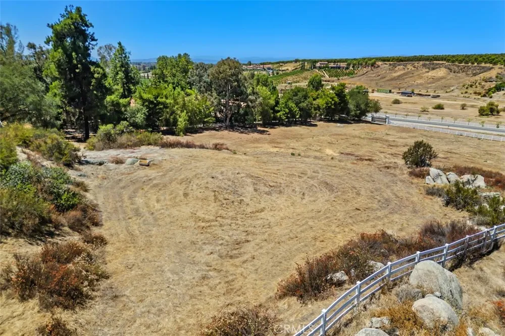 De Portola Road Temecula, CA 92592