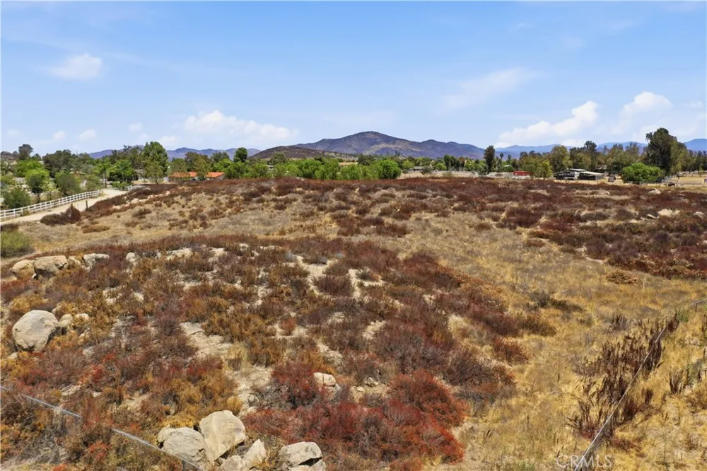 Van Gaale Winchester, CA 92563