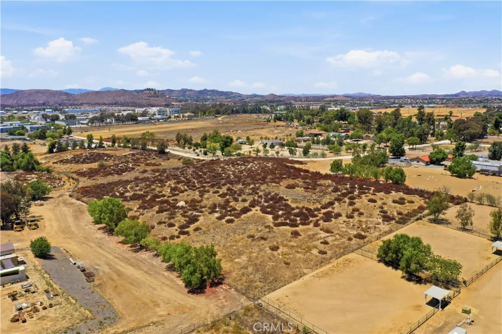 Van Gaale Winchester, CA 92563