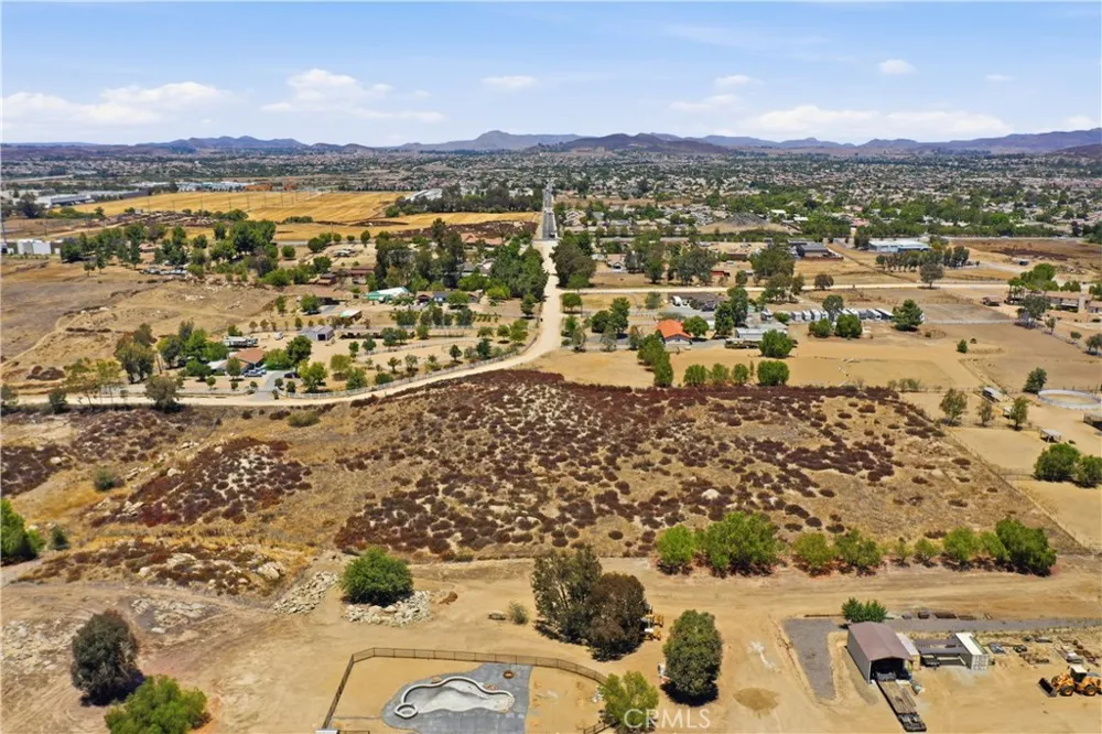 Van Gaale Winchester, CA 92563