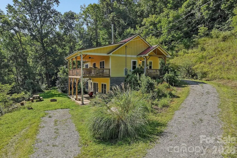 280 Kelses Valley Drive Mars Hill, NC 28754