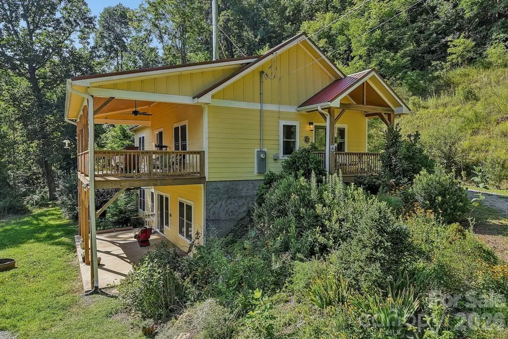280 Kelses Valley Drive Mars Hill, NC 28754