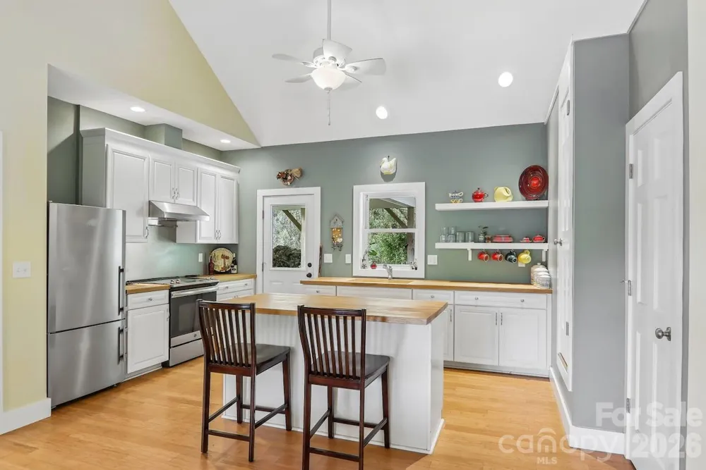 280 Kelses Valley Drive Mars Hill, NC 28754