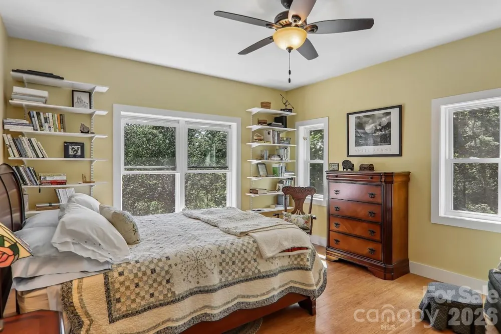 280 Kelses Valley Drive Mars Hill, NC 28754
