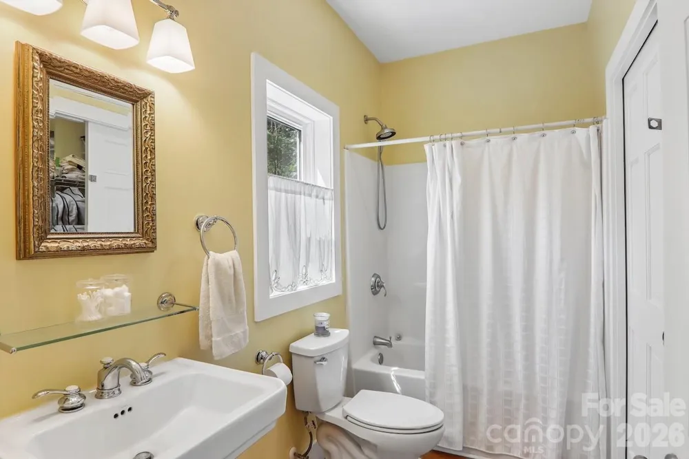 280 Kelses Valley Drive Mars Hill, NC 28754