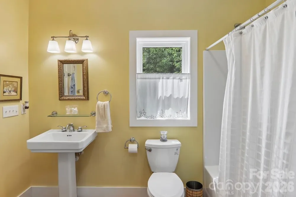 280 Kelses Valley Drive Mars Hill, NC 28754