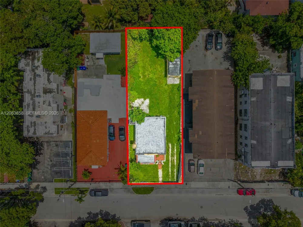 559 NW 34th St Miami, FL 33127