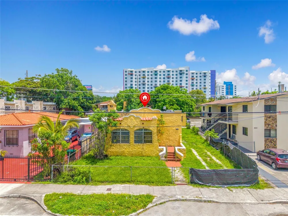 559 NW 34th St Miami, FL 33127