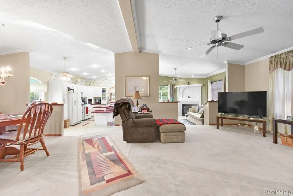 2147 Zack Ridge Drive Berlin Charter Township, MI 48166