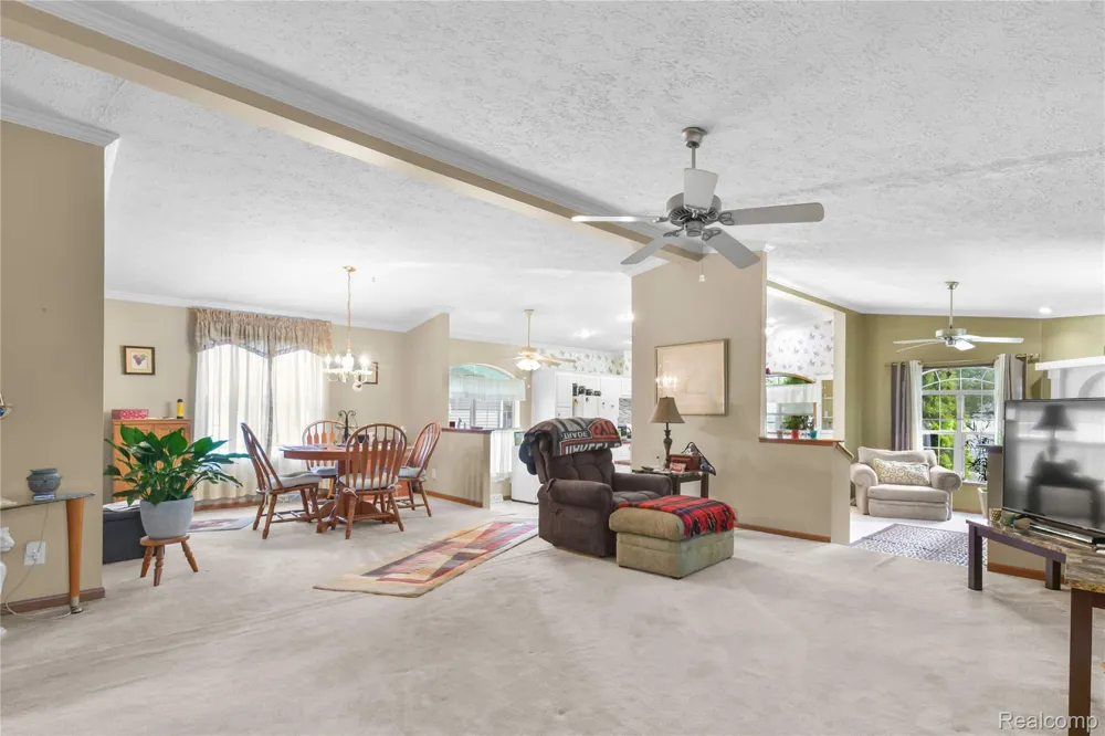 2147 Zack Ridge Drive Berlin Charter Township, MI 48166