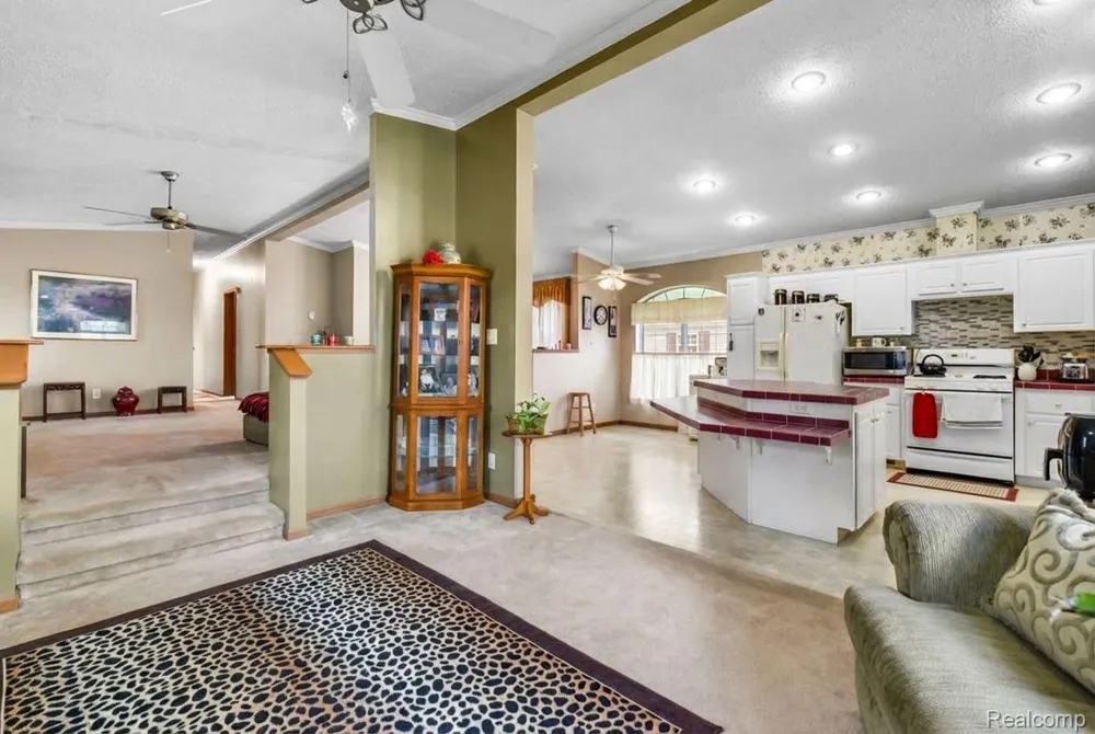 2147 Zack Ridge Drive Berlin Charter Township, MI 48166