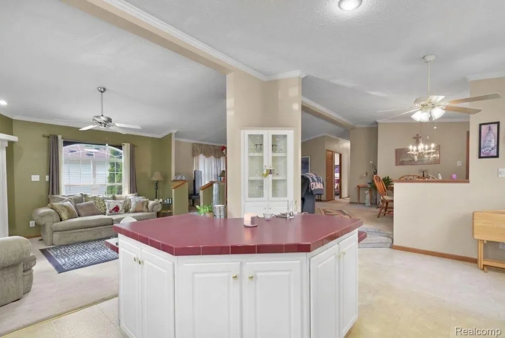 2147 Zack Ridge Drive Berlin Charter Township, MI 48166