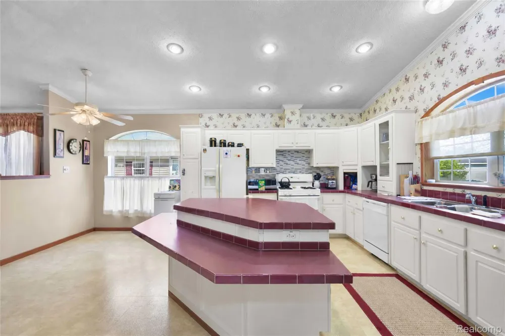 2147 Zack Ridge Drive Berlin Charter Township, MI 48166
