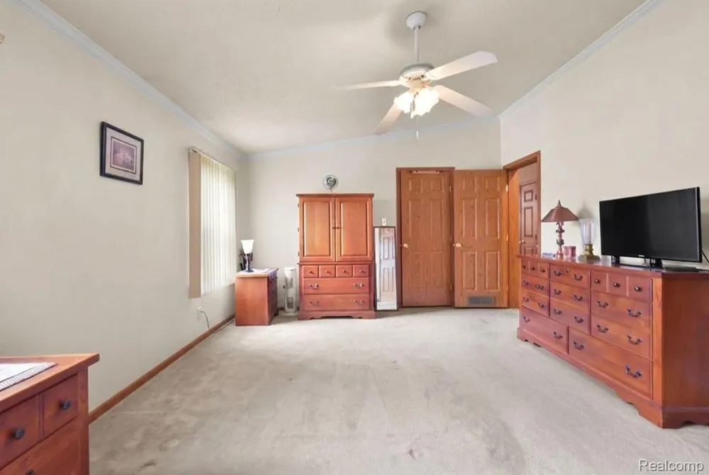 2147 Zack Ridge Drive Berlin Charter Township, MI 48166
