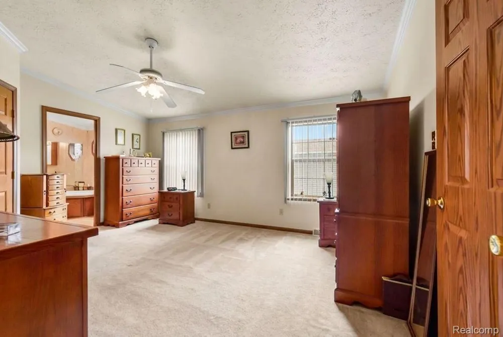 2147 Zack Ridge Drive Berlin Charter Township, MI 48166