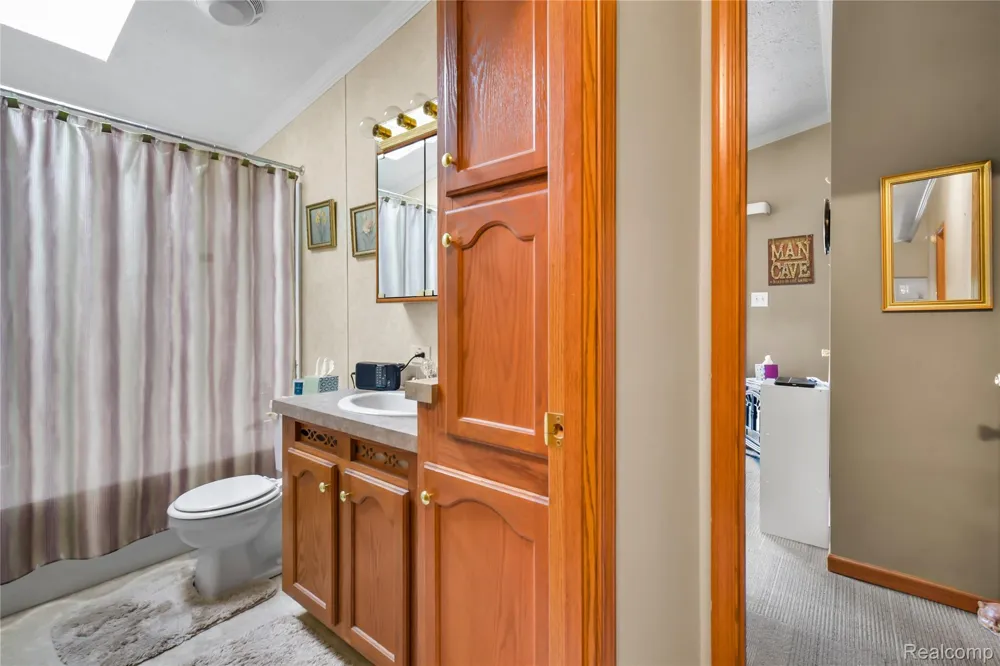 2147 Zack Ridge Drive Berlin Charter Township, MI 48166