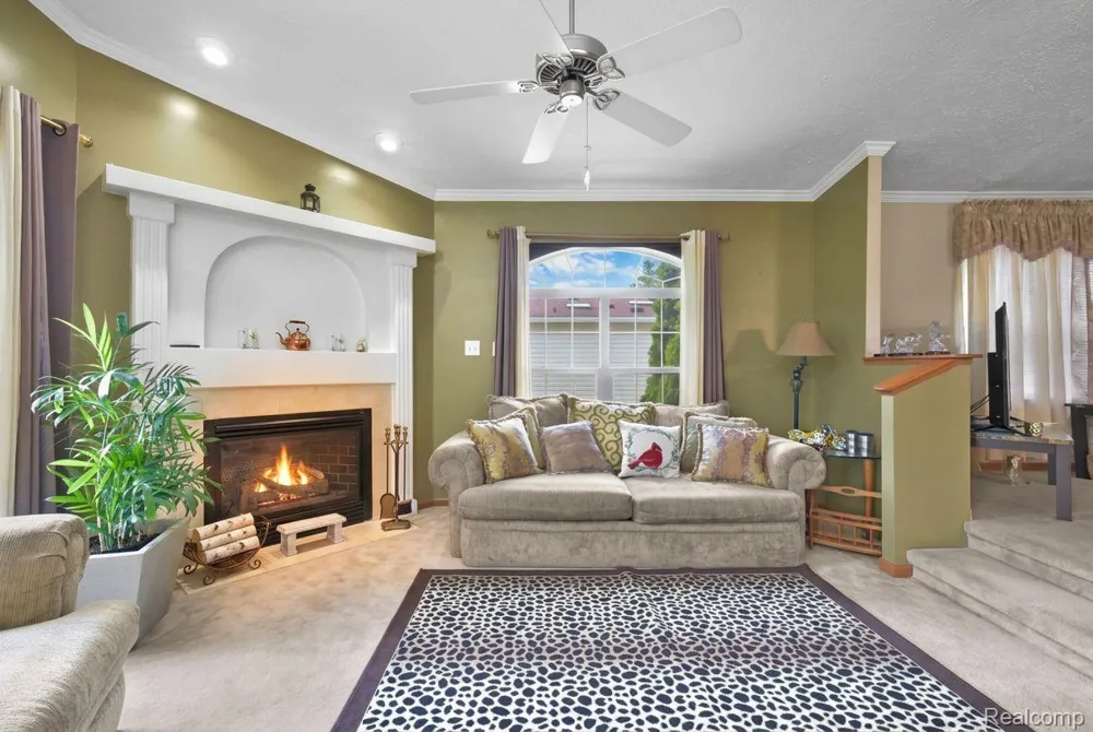 2147 Zack Ridge Drive Berlin Charter Township, MI 48166