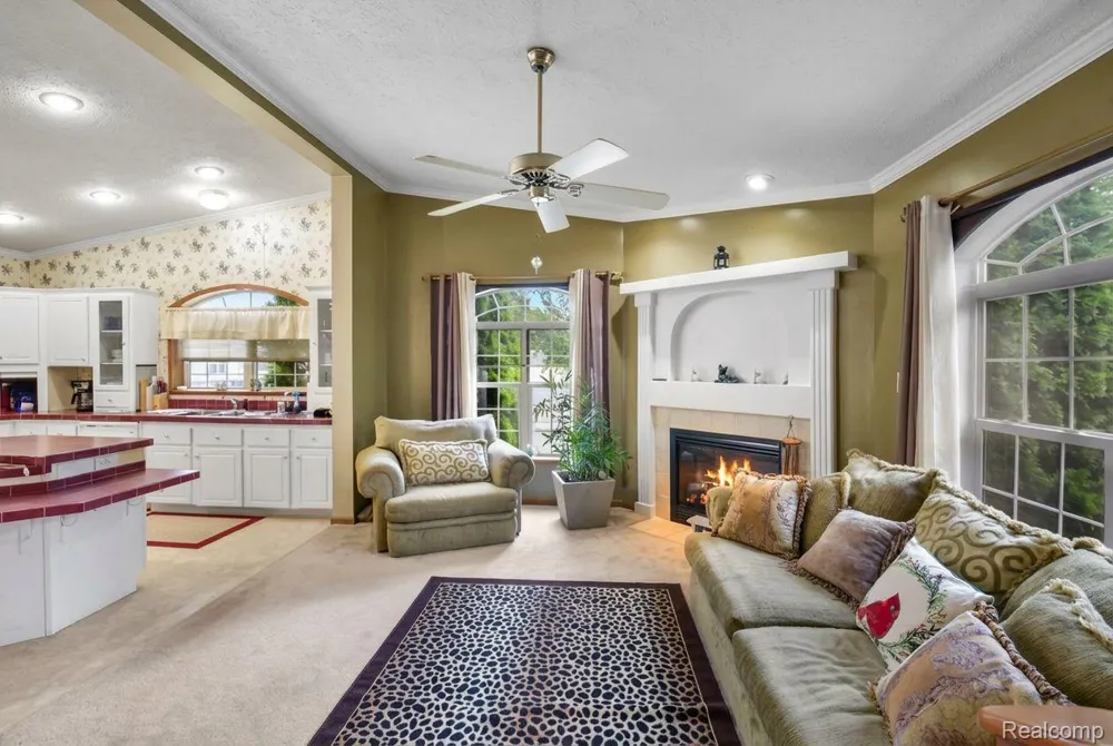 2147 Zack Ridge Drive Berlin Charter Township, MI 48166
