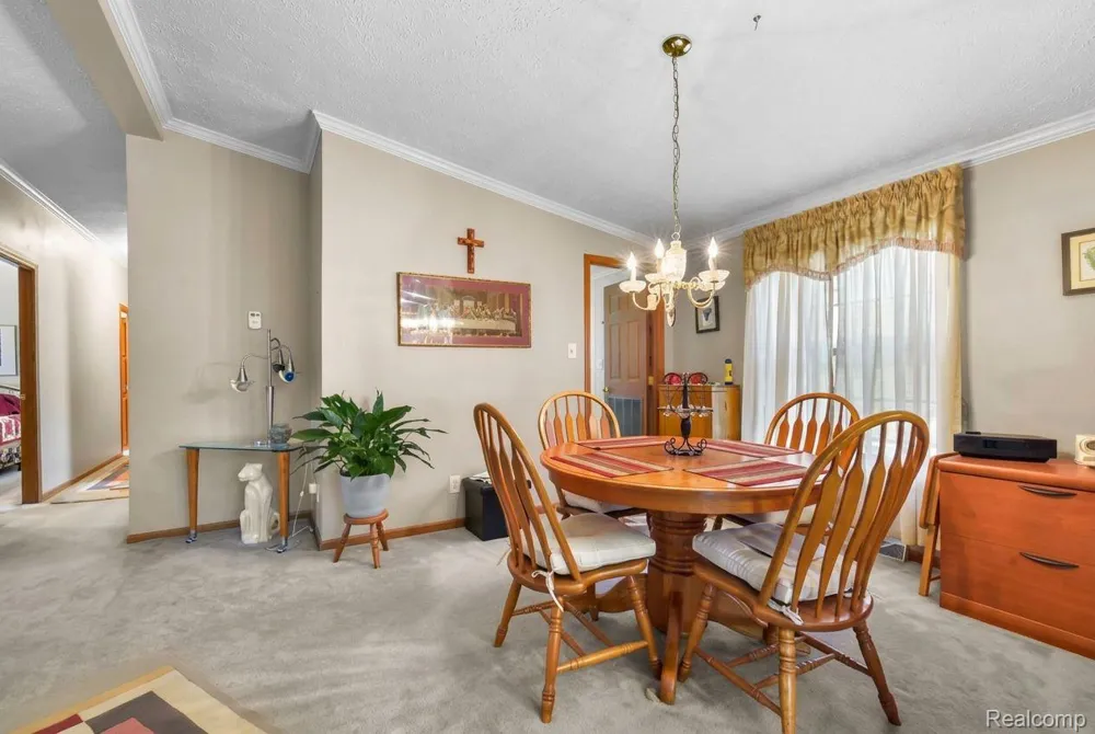 2147 Zack Ridge Drive Berlin Charter Township, MI 48166
