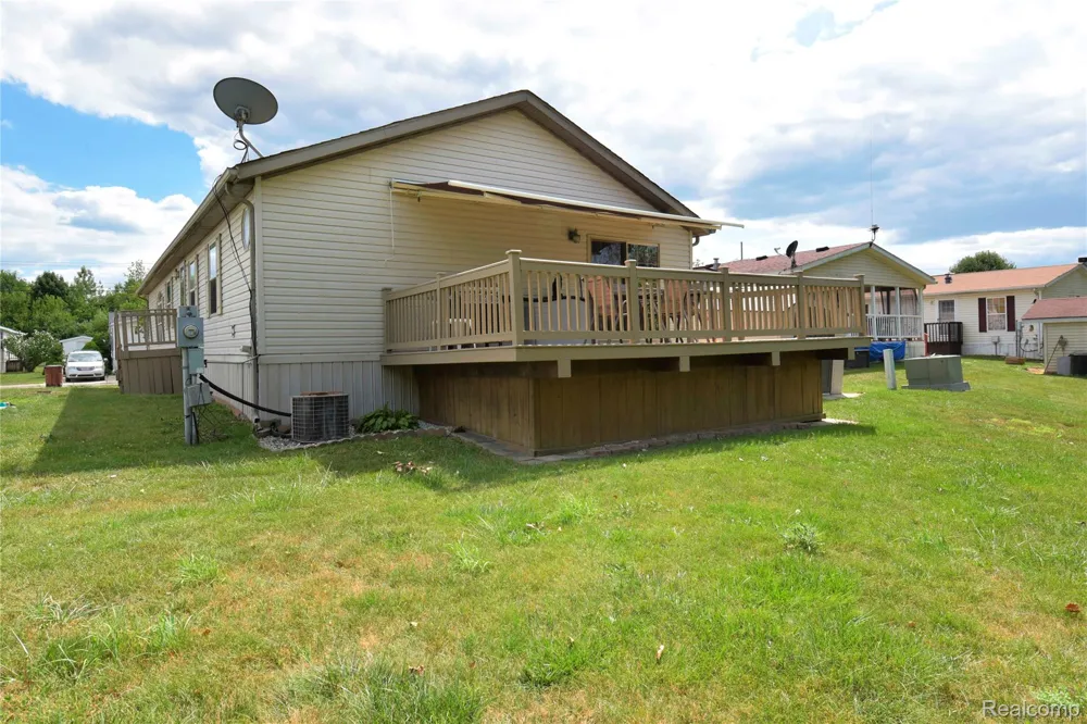 2147 Zack Ridge Drive Berlin Charter Township, MI 48166