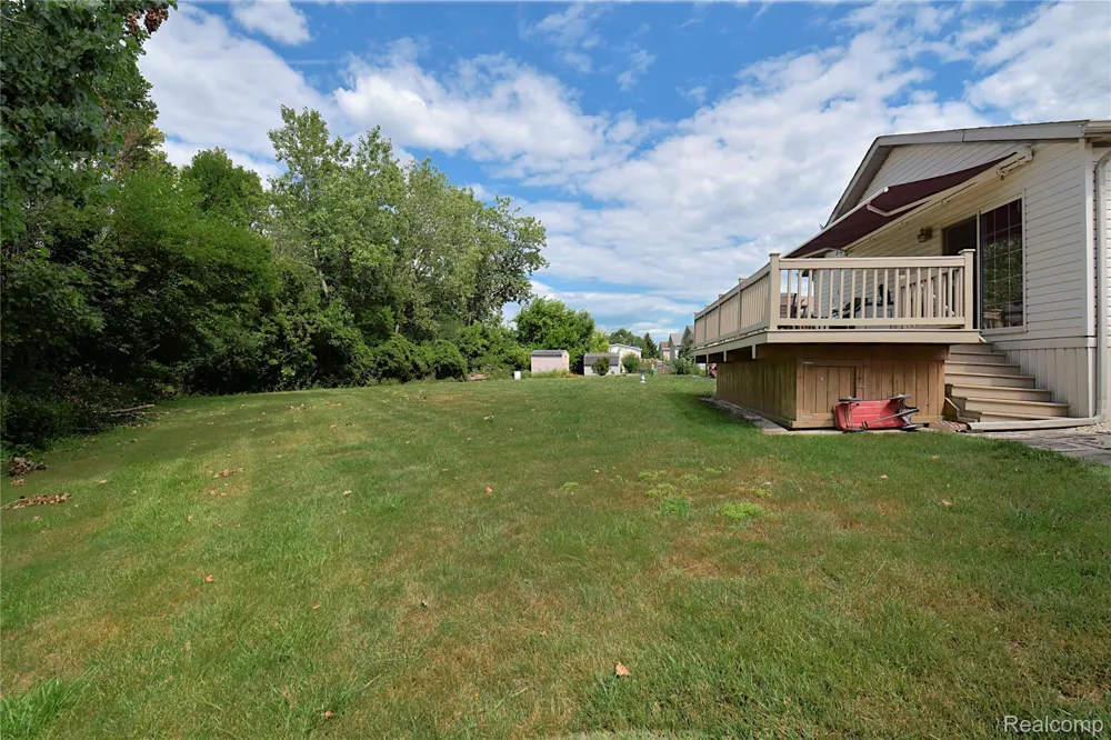 2147 Zack Ridge Drive Berlin Charter Township, MI 48166