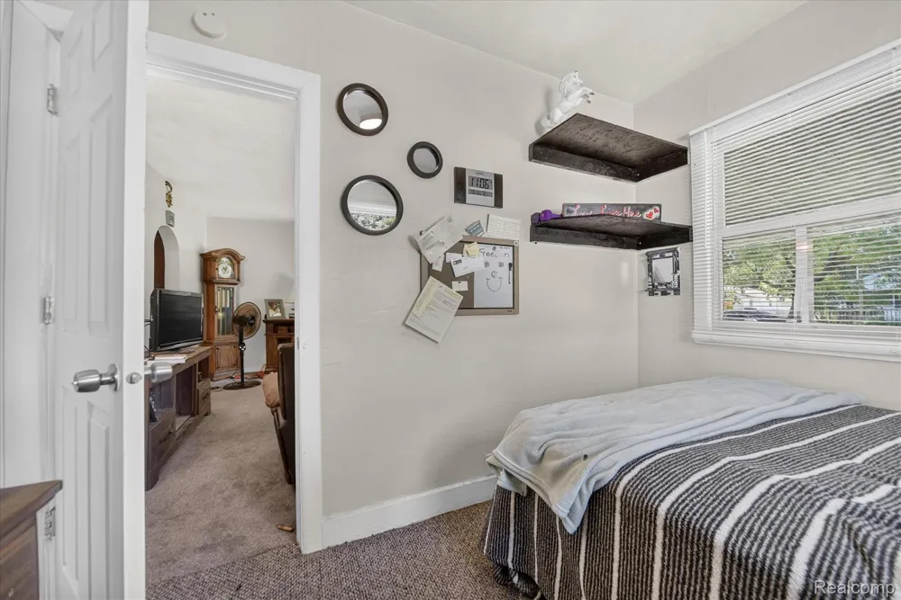 521 E Paulson Street Lansing City, MI 48906