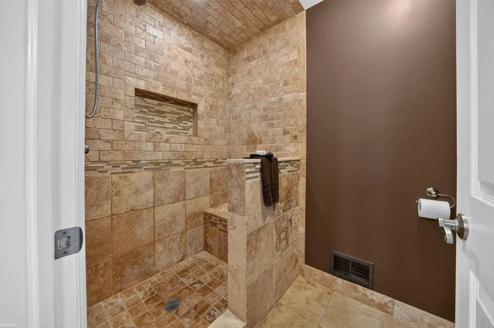 4896 Brookside Lane Washington Township, MI 48094