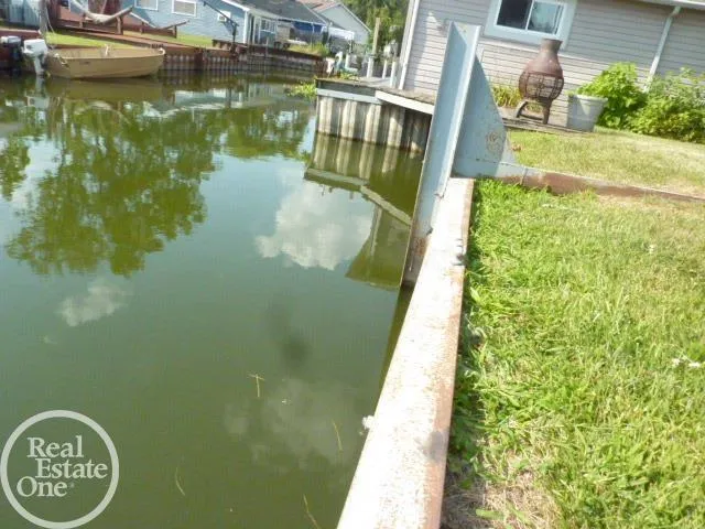 37921 Elmlane Lane Harrison Charter Township, MI 48045