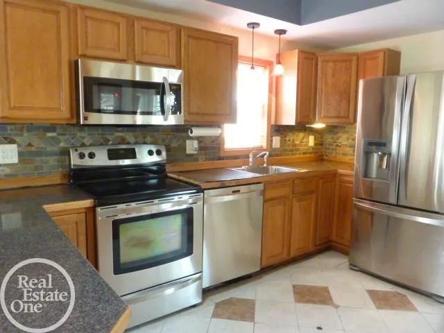 37921 Elmlane Lane Harrison Charter Township, MI 48045