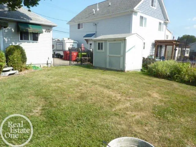 37921 Elmlane Lane Harrison Charter Township, MI 48045