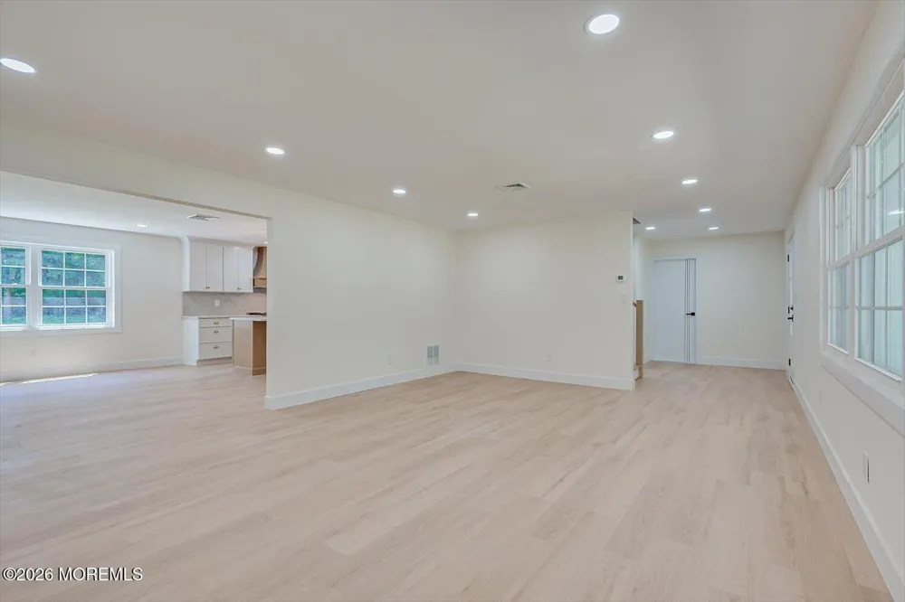 300 E Chestnut Avenue Metuchen, NJ 08840