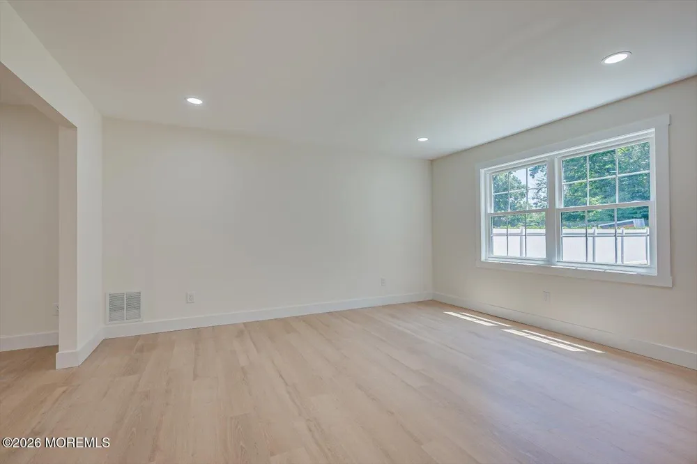 300 E Chestnut Avenue Metuchen, NJ 08840