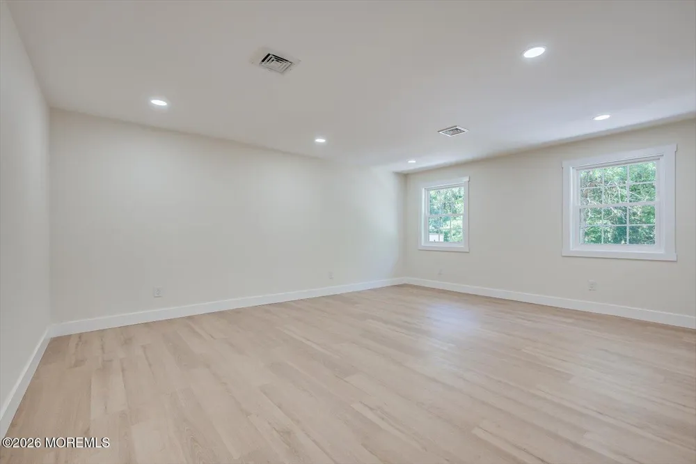 300 E Chestnut Avenue Metuchen, NJ 08840