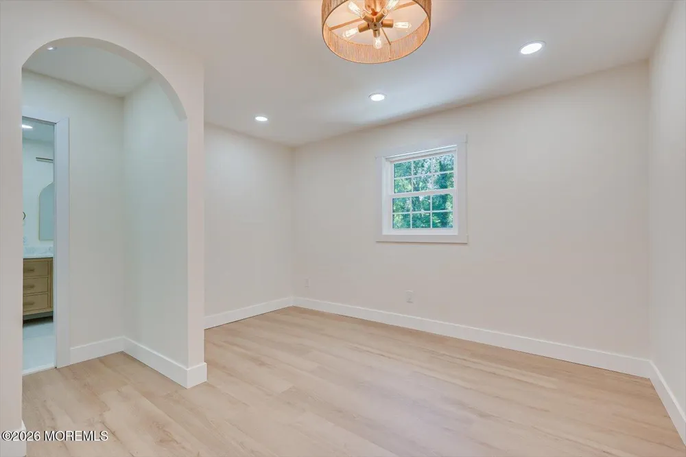 300 E Chestnut Avenue Metuchen, NJ 08840
