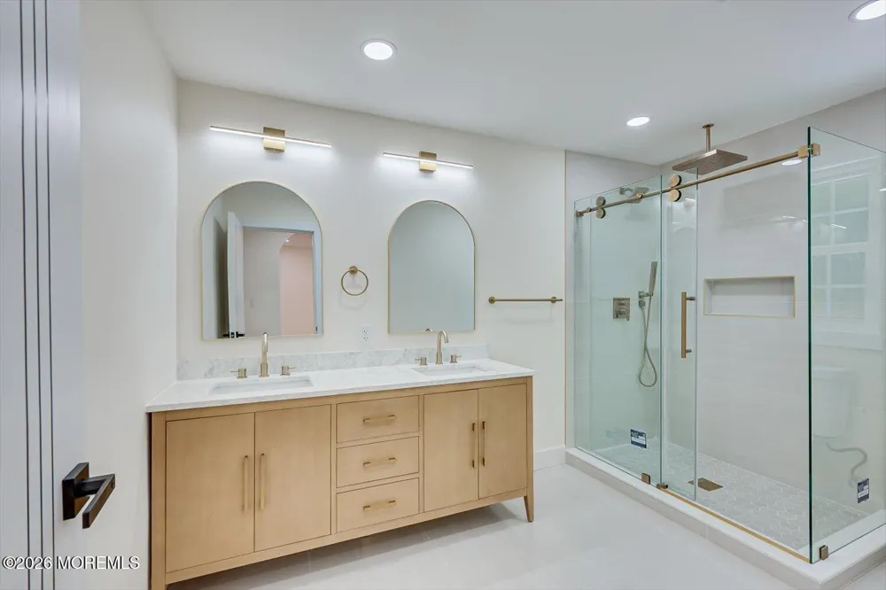 300 E Chestnut Avenue Metuchen, NJ 08840