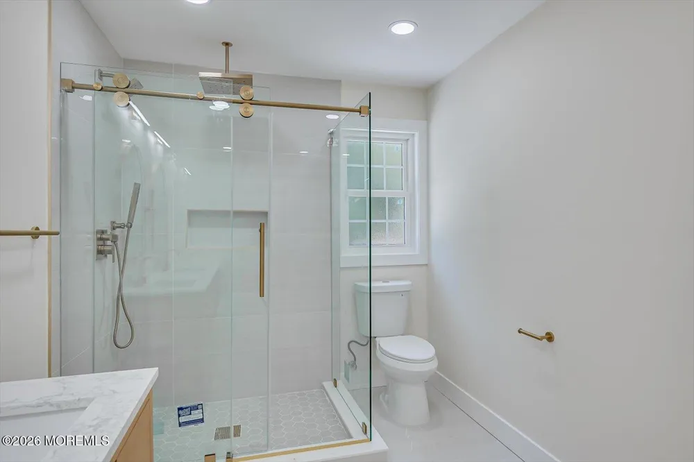300 E Chestnut Avenue Metuchen, NJ 08840