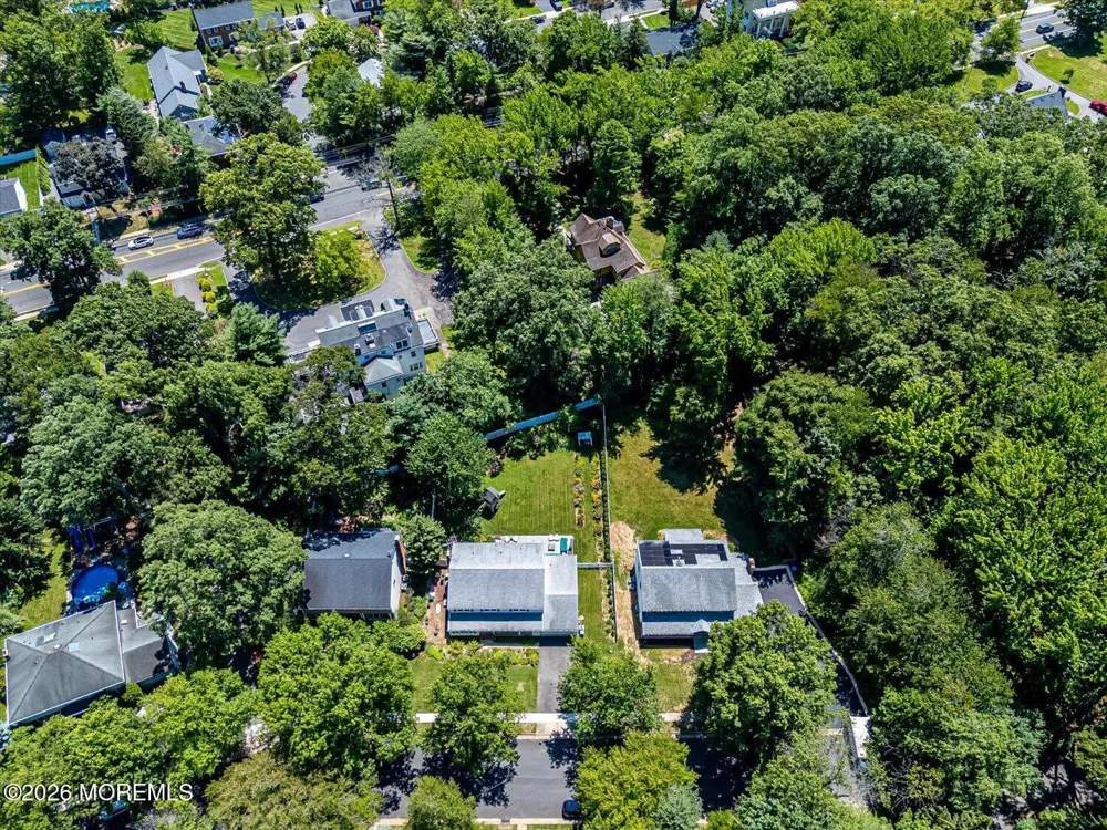 300 E Chestnut Avenue Metuchen, NJ 08840