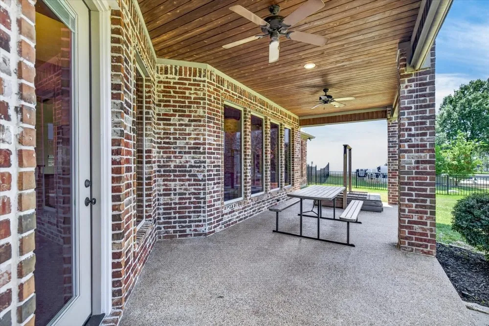 308 Saint Andrews Drive Mabank, TX 75156