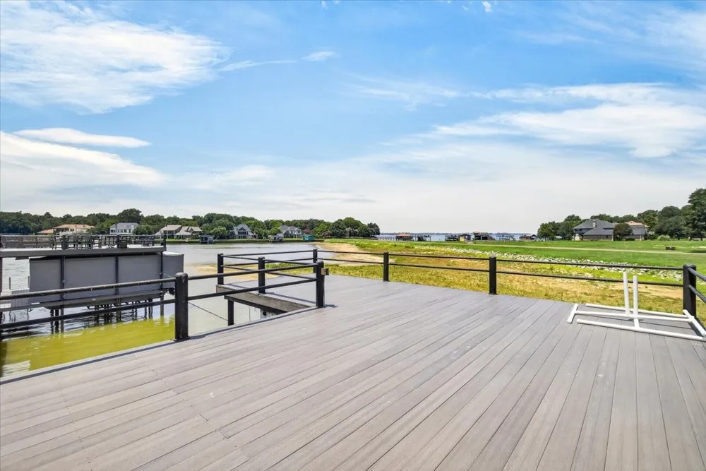 308 Saint Andrews Drive Mabank, TX 75156