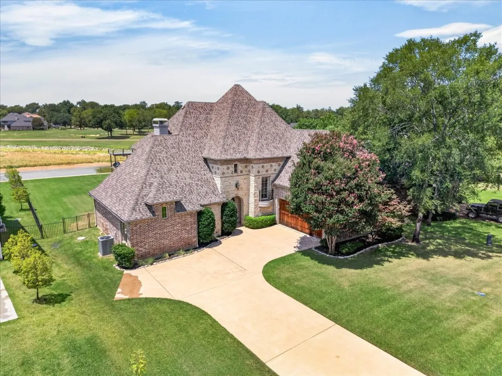 308 Saint Andrews Drive Mabank, TX 75156