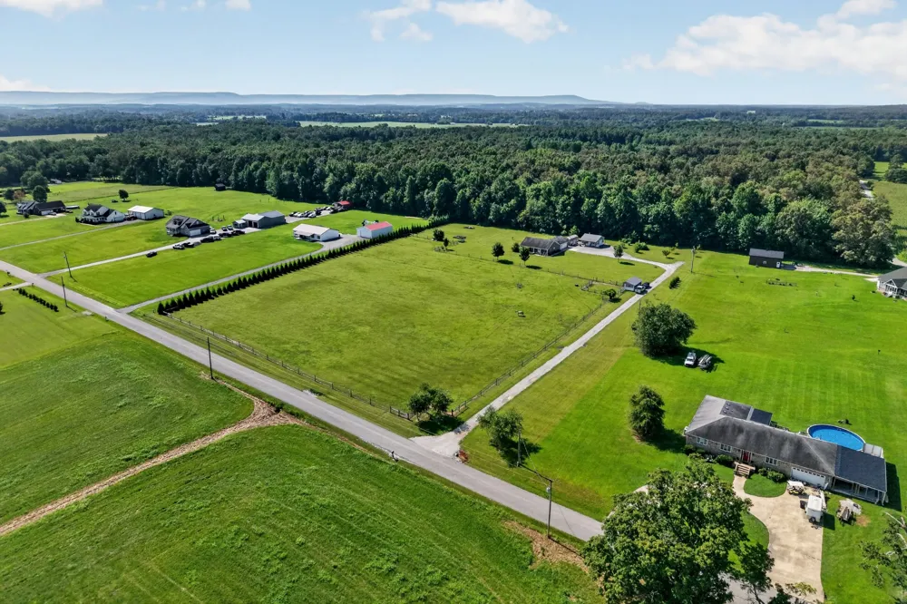 130 Bell Rd Morrison, TN 37357