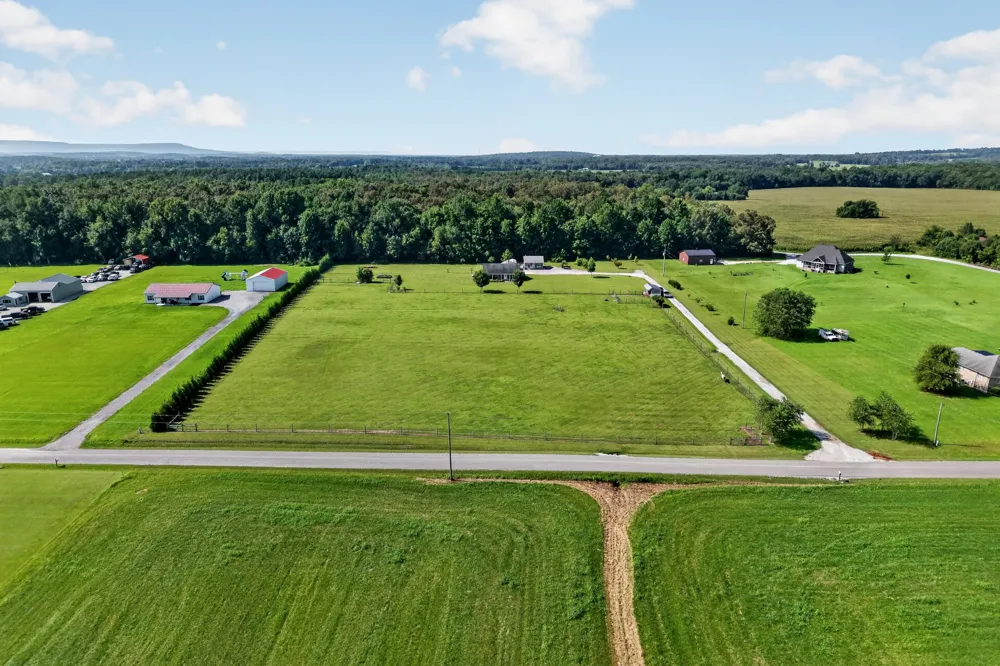130 Bell Rd Morrison, TN 37357