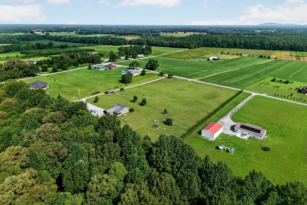 130 Bell Rd Morrison, TN 37357