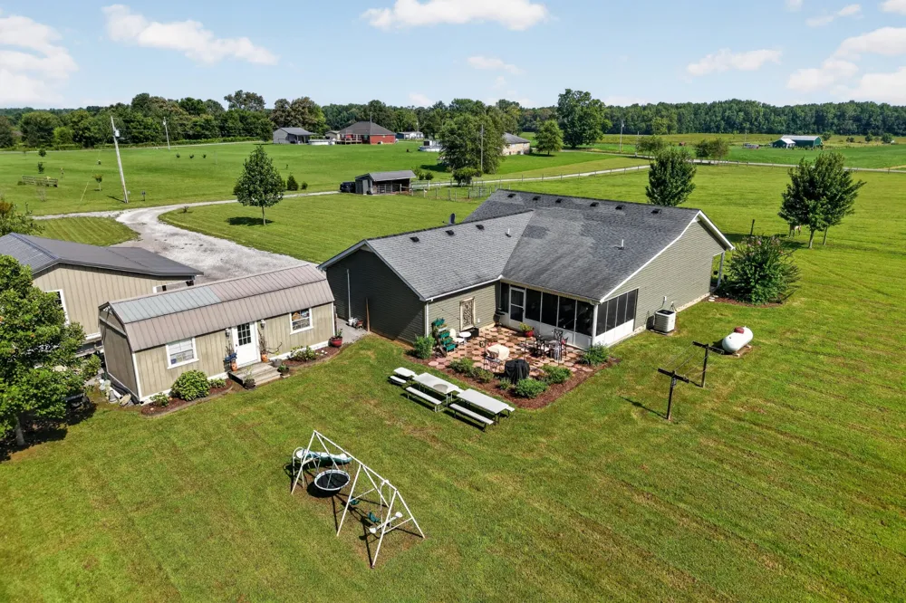 130 Bell Rd Morrison, TN 37357