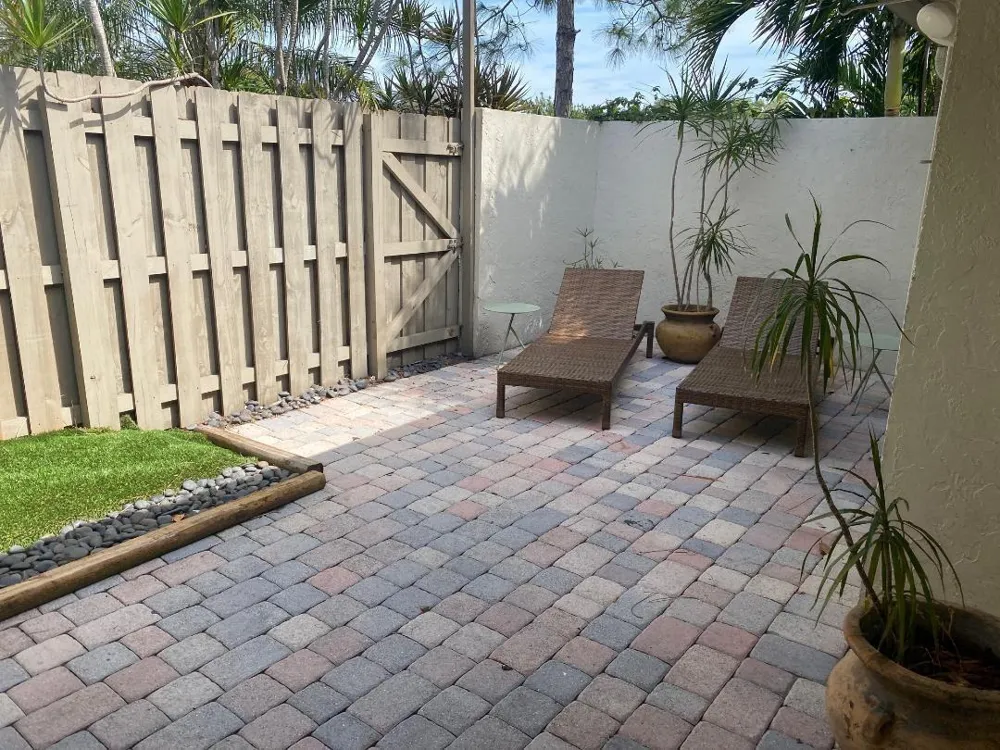 3090 S OAKLAND FOREST DRIVE #1901 Oakland Park, FL 33309