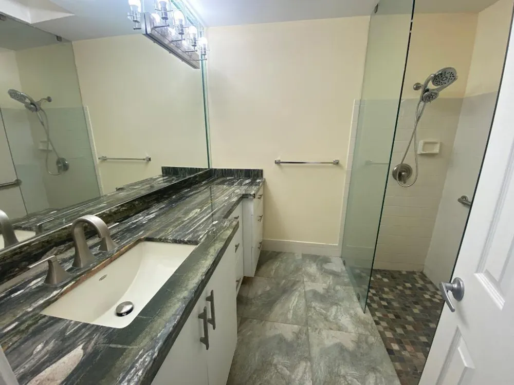 3090 S OAKLAND FOREST DRIVE #1901 Oakland Park, FL 33309