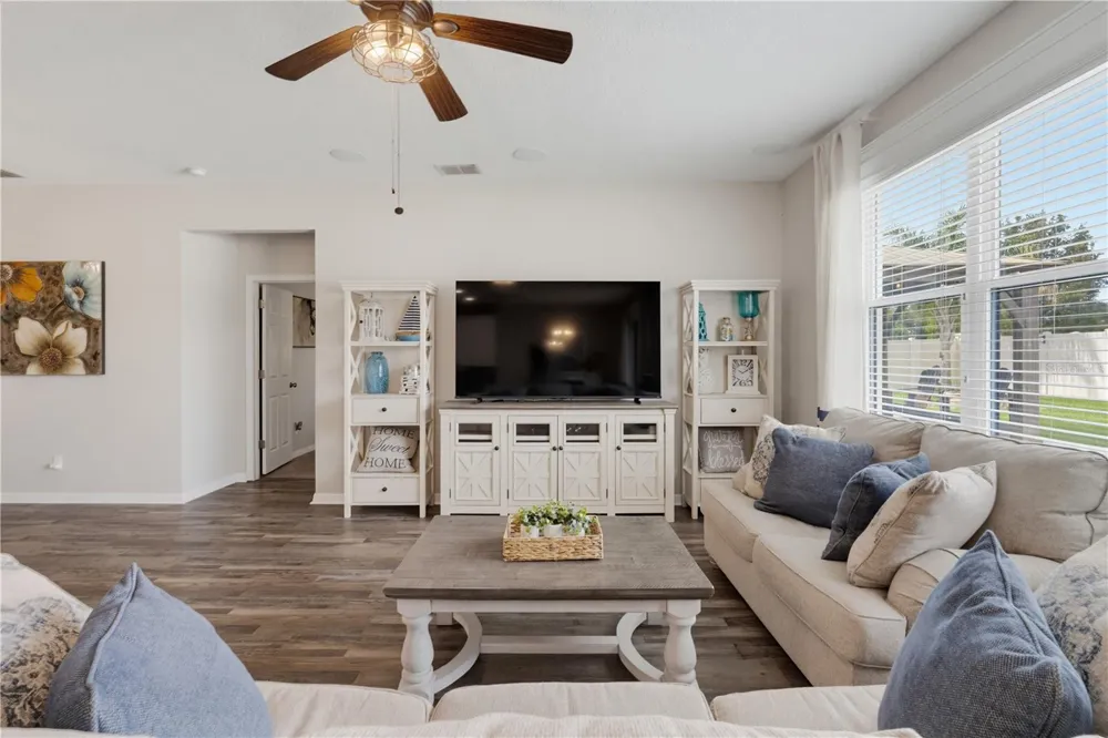 7903 LAGO MIST WAY Wesley Chapel, FL 33545