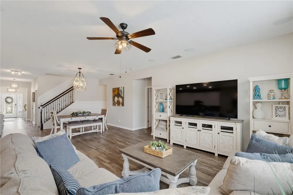 7903 LAGO MIST WAY Wesley Chapel, FL 33545