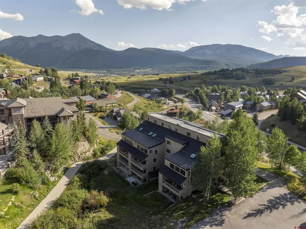 11 Hunter Hill Road #202 Crested Butte, CO 81225
